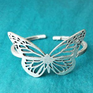 2/10$ Butterfly bracelet silver tone